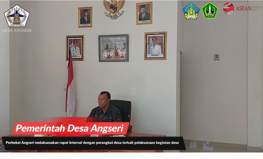 Kegiatan Perbekel Desa Angseri Rapat bersama Perangkat desa dan mengikuti Zoom meeting 